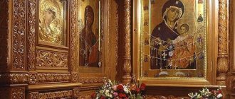 Иверская икона Бгородицы в Иверской часовне на Красной площади